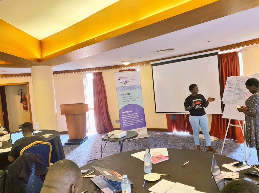 awacuganda's tweet image. Why we need to empower youths to engage in spaces?

Ms Faridah Namukose @awacuganda demystify the significance of engaging youths in programmes tht are responsive to their needs.
Happened at Meaningful youth participation training organized by @VSOUganda under #MakeWayProgramme
