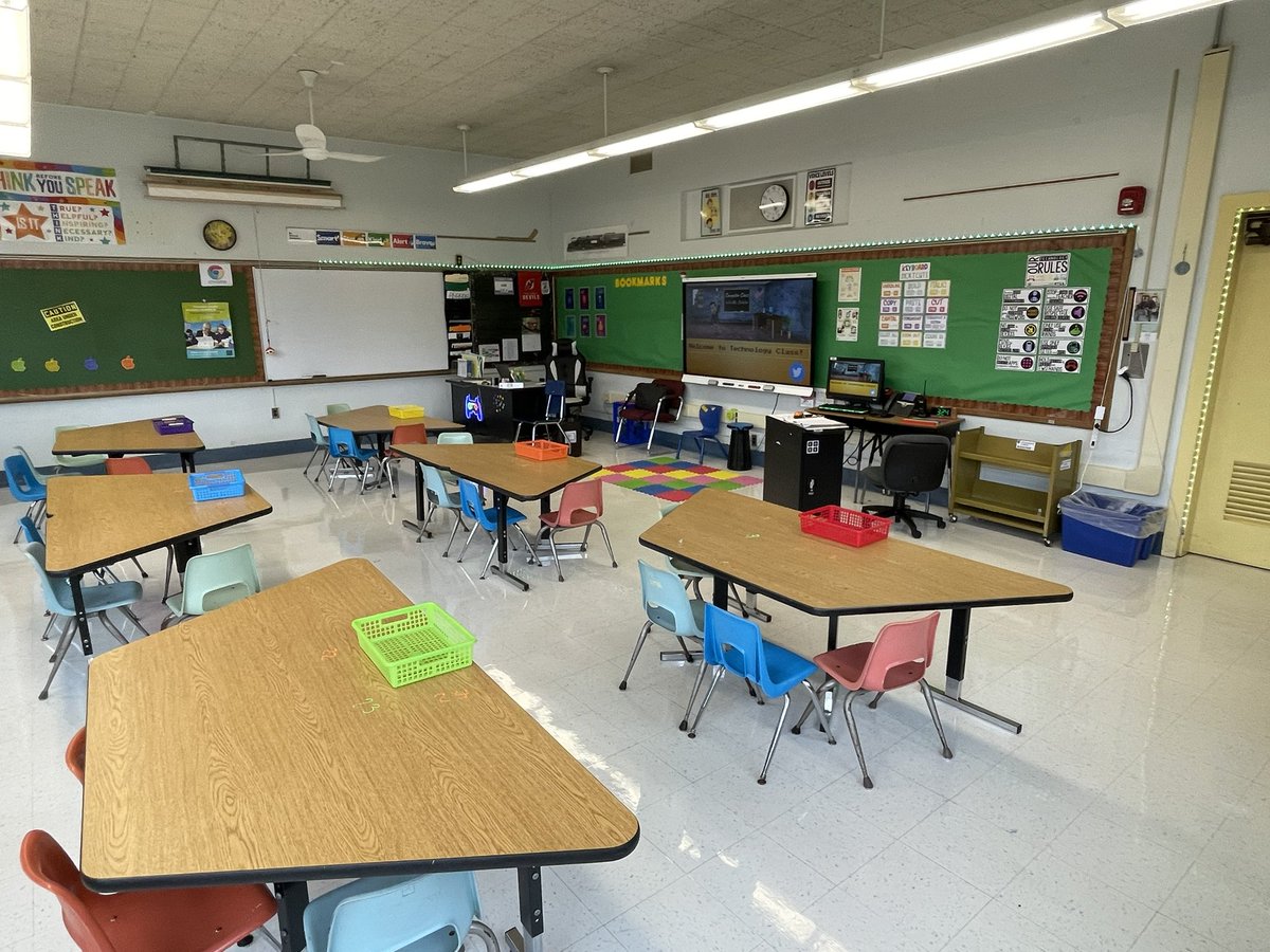 AdamsvilleTech's tweet photo. All set for another @BRRSDAdamsville School Year in the NEW Computer Lab!
#edtech #100DaysOfCode #stem
@BRRSDComm @BRRSDNews @BrrsdStem @BRRSDlove2learn https://t.co/hEwSjJHY2u