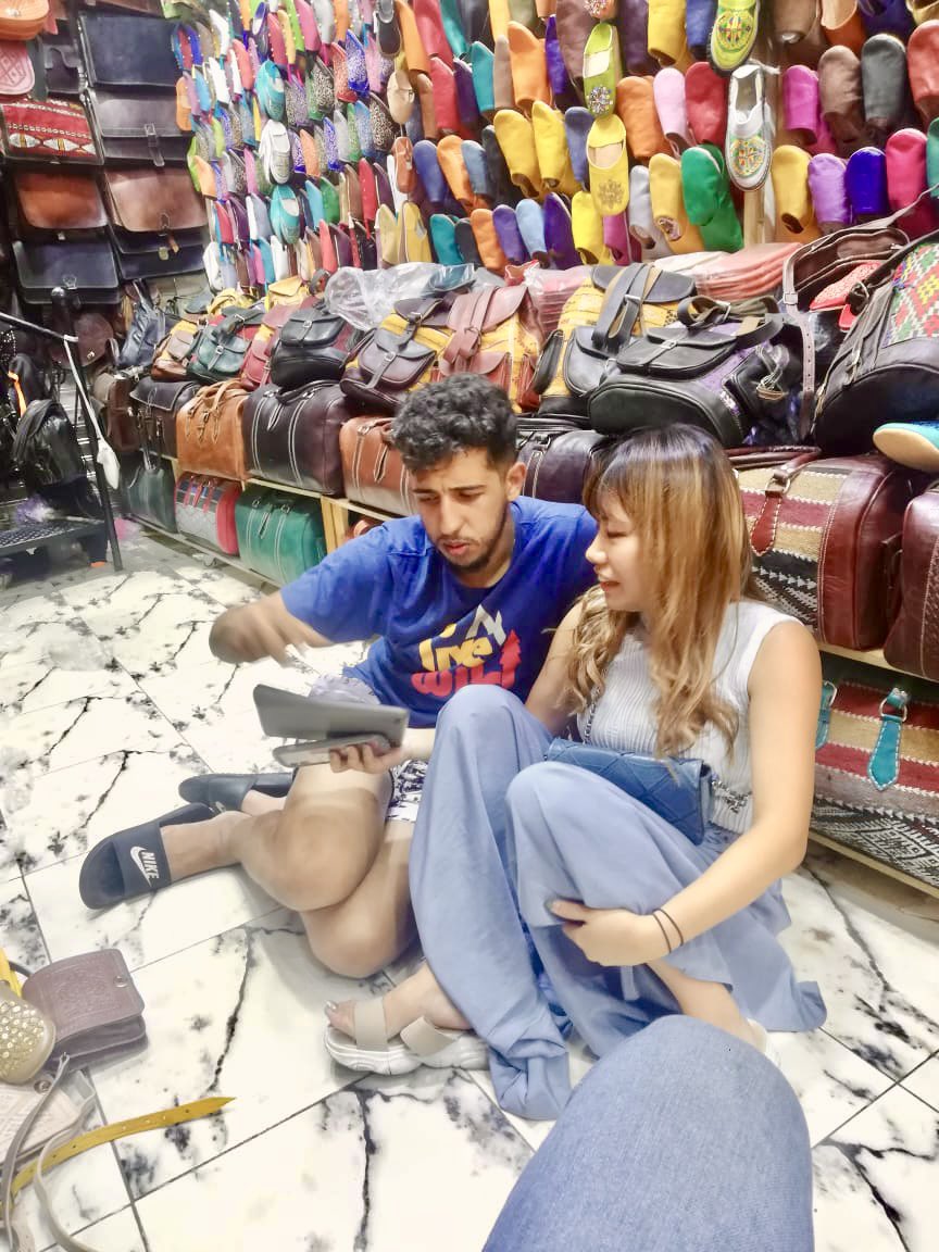 🇲🇦🧔🏽‍♂️『僕日本人大好きだよ、だってお金ないのにいつもにこにこスマイルだからね😊』てゆうてた。モロッコから見る日本、お金ないらしい。のこのこやってられんな、日本。🥹
#モロッコ #世界一周 #にこにこ