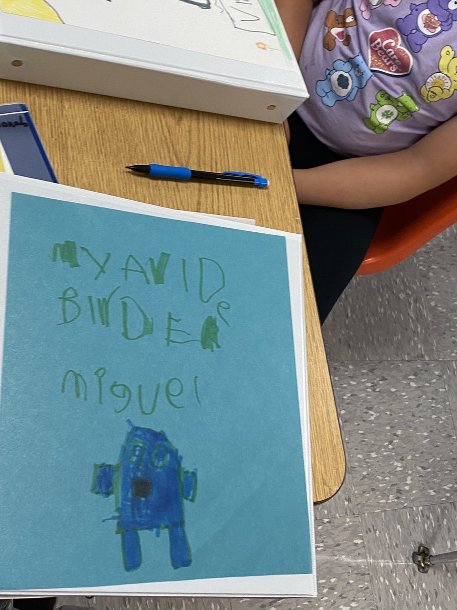 randomly_shawn's tweet image. Some of our Third Graders at Cecilton Elementary have their @AVID4College binders ready to go!