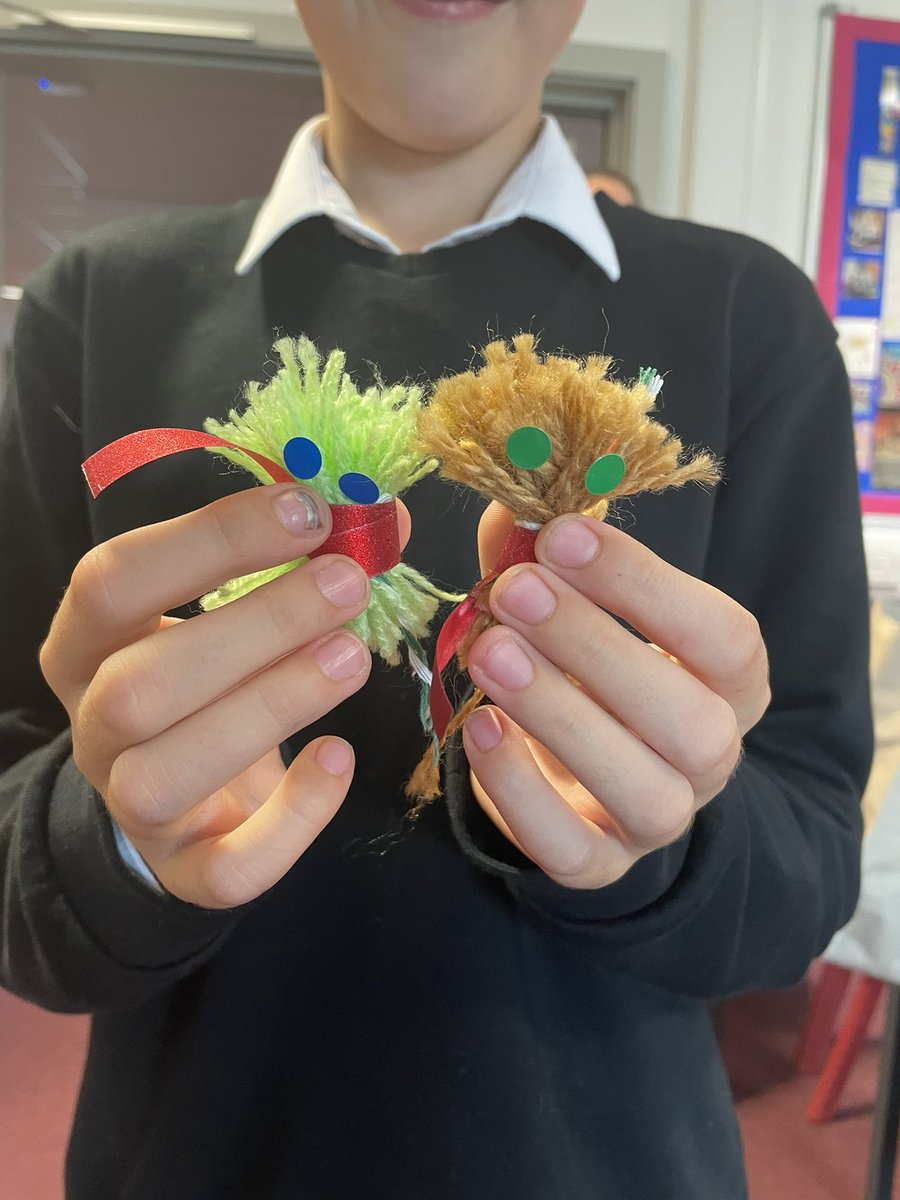 Huge thanks to Mrs Harrison for running our craft session today for our S1s! What a great atmosphere. This was to compliment our current topic- ‘Humans are Amazing’.