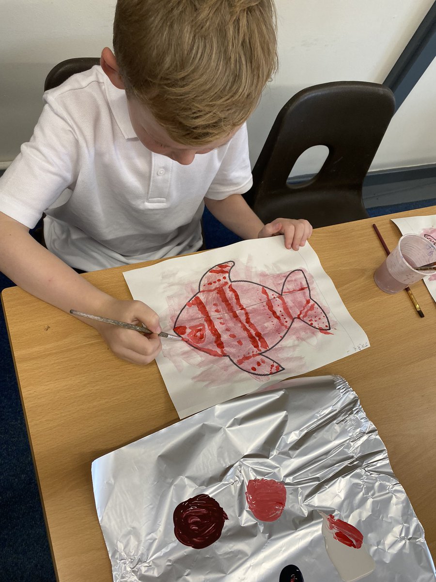 Year 3 Castle Batch (@y3castlebatch) on Twitter photo A lovely start to Term 1 with our new Year 3’s. We have been learning about cold and warm colours, linking them to feelings. We also explored shades of colour and painted one colour fish using light and dark shades and pattern. 🐟🐠🐡🎨<a href="/CastleBatch/">Castle Batch School</a> <a href="/mrstayloryr5/">@SallyTaylorCBPSA</a> A lovely start to Term 1 with our new Year 3’s. We have been learning about cold and warm colours, linking them to feelings. We also explored shades of colour and painted one colour fish using light and dark shades and pattern. 🐟🐠🐡🎨<a href="/CastleBatch/">Castle Batch School</a> <a href="/mrstayloryr5/">@SallyTaylorCBPSA</a>