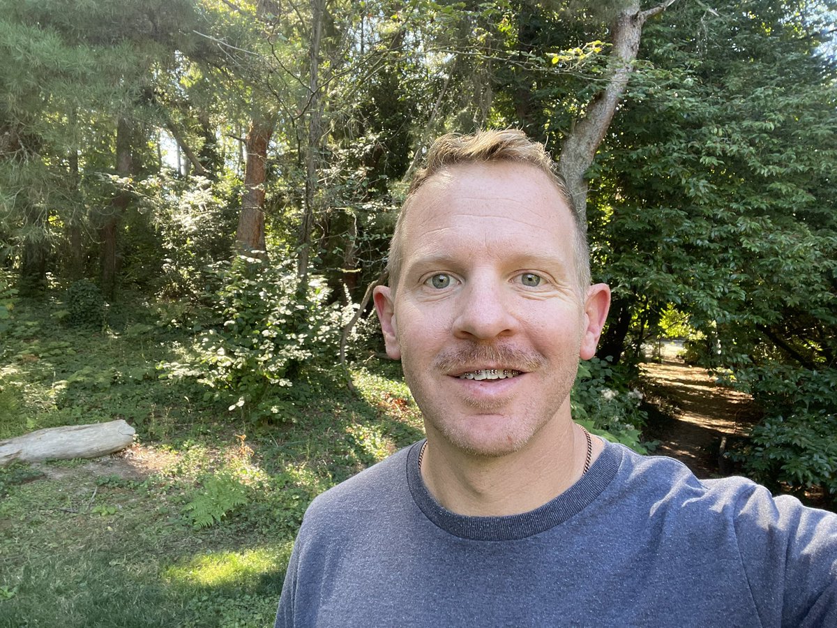 carrotfactoryIO's tweet photo. Get outside!! 🥕 ❤️ 🍂 https://t.co/yO4tFfXp5v