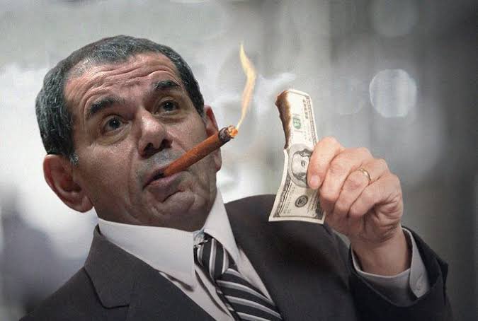 Sayfayı yeniledikçe birileri geliyor şaka mı bu ? Patron çıldırdı