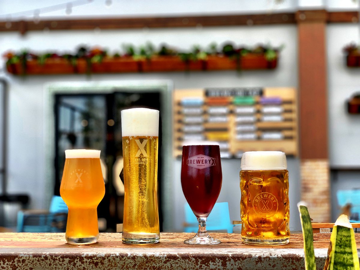 SDBeerNews's tweet photo. Despite not closing on the @ModernTimesBeer acquisition earlier this year, #BreweryX is coming to #SanDiego w/a branded #beer-centric eatery at @SheratonSD that'll start as a poolside pop-up. | https://t.co/M7rHtQnDdN
#sdbeer #news #craftbeer #sdbeernews #harborisland #ocbeer https://t.co/ZWdEBoRrL6