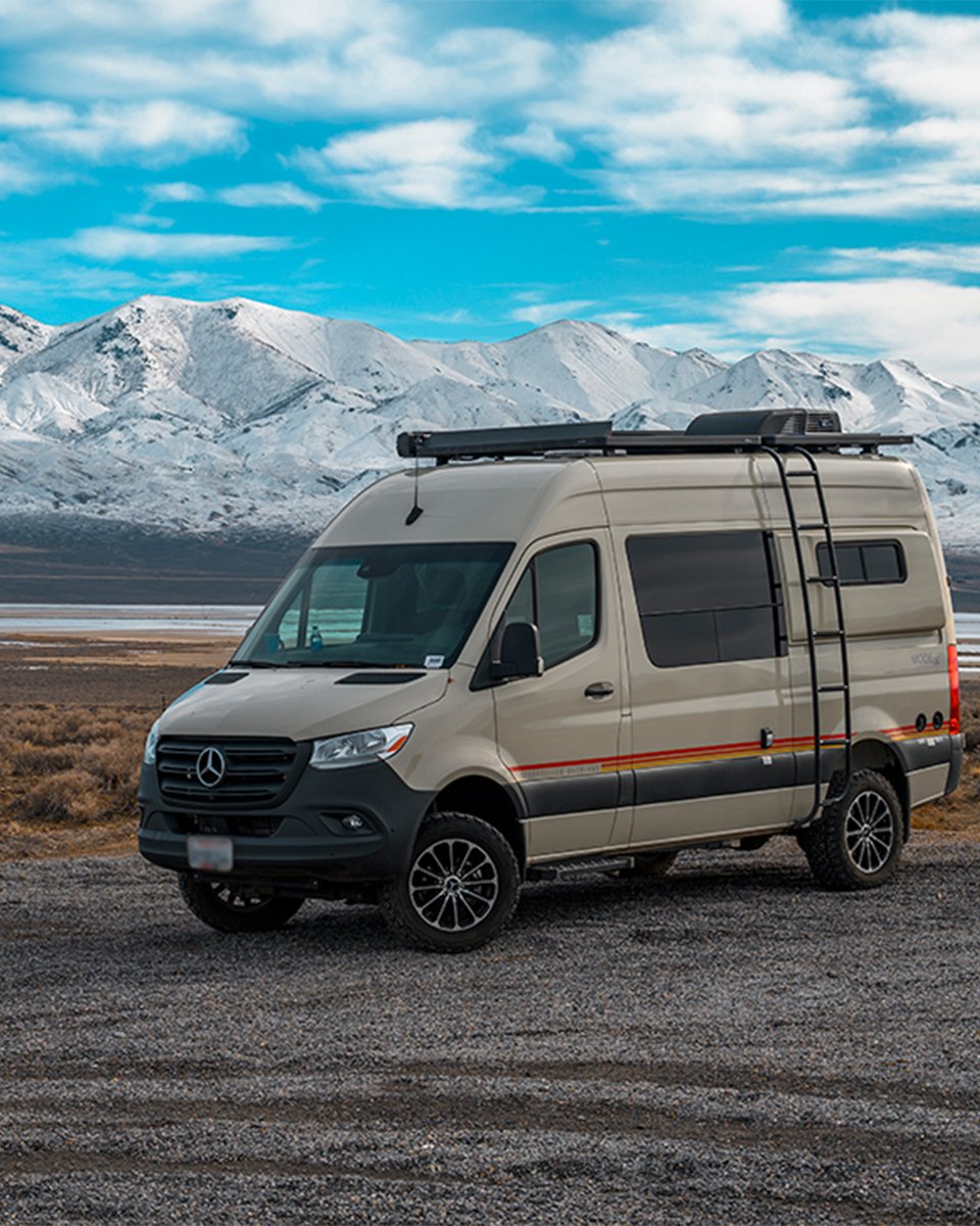 MBvansUSA's tweet photo. From camper van to cozy getaway – Upfit Partner Storyteller Overland turns Sprinters into oases of comfort.
📸 @storytelleroverland
#mercedesbenz #mercedesbenzvans #mercedes #benz #mbvans #mercedesbenzvansusa #vanlife #RVPartner #RVdreams https://t.co/Rr4STvGYDS