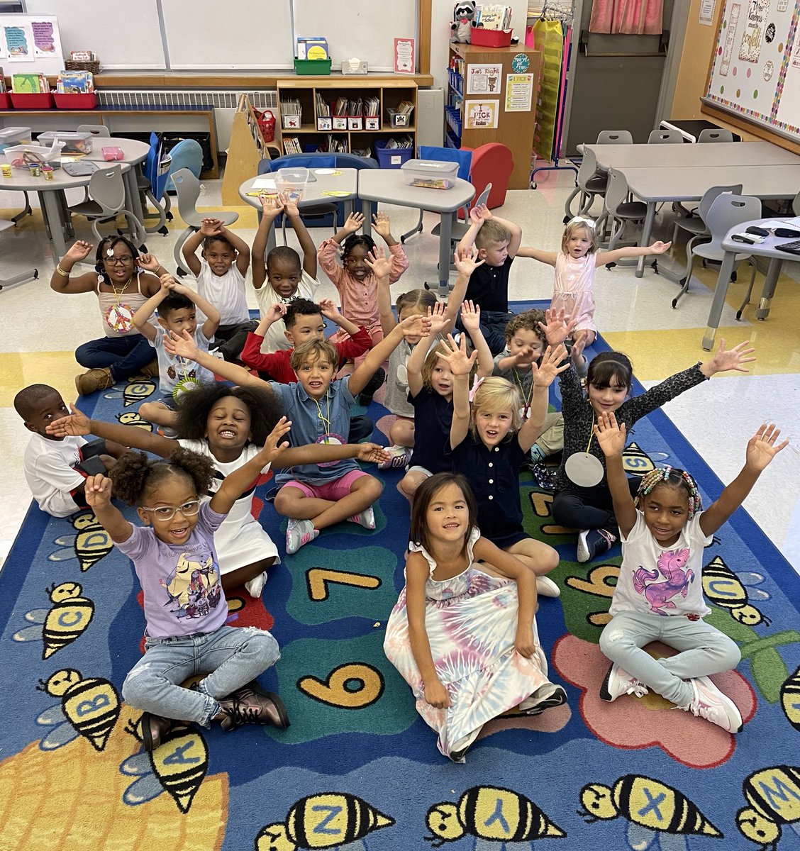 What an AMAZING First Day day of Kindergarten!❤️#SCSDFirstDay <a href="/syracuselatin/">Syracuse Latin</a>