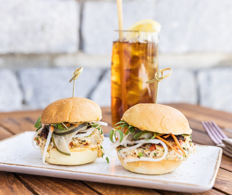 Grab a bite for lunch at The Bistro with the Maryland Crab Cake #Sliders! 🦀🍔 We’ve added our decadent touch to this classic dish topped with remoulade, micro cilantro, pickled fresno, and shallots. #LuxuryDining 📷: Brian Walker Photography