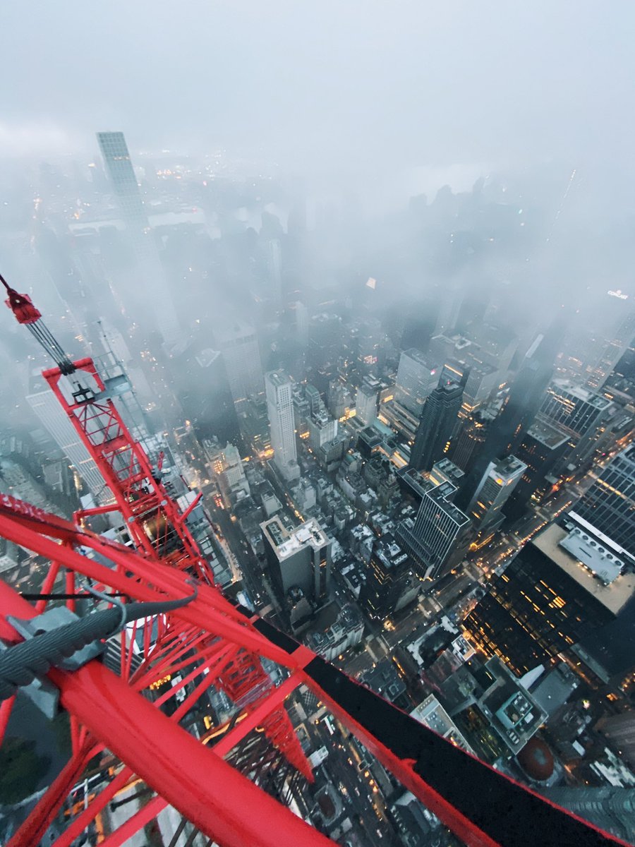 Raskalov's tweet image. Most dangerous climb so far