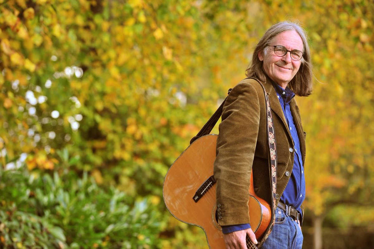 We are delighted to announce an evening of Scottish Folk Music with the one &amp; only Dougie MacLean.
Dougie will be supported by Gary West, Greg Borland and Sandy Brechin. biggarlittlefestival.com 
#BLF2022 #biggarlittlefestival #biggar #lanarkshire #scotland #music #theatre #arts