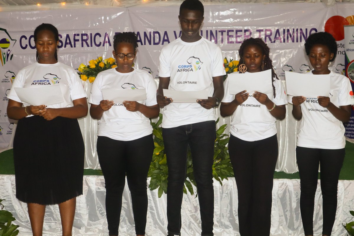 CorpsAfricaRda's tweet photo. Kindly join us in extending our congratulations to the newly Sworn-in CorpsAfrica/Rwanda volunteers Cohort four.
During yesterday’s wonderful swearing-in ceremony led by Eustochie Sezibera CorpsAfrica/Rwanda Country Director, Volunteers promised to be the catalyst of changes..1/5 https://t.co/g7WsWF5FFg