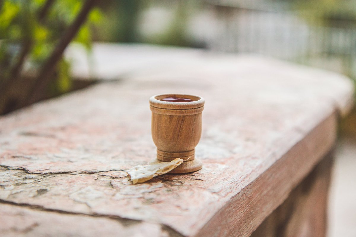 LandonMerrill's tweet photo. Join us tonight @bridgechurchaz for Holy Communion 🥖 🍷 🙏
Isaiah 53:5- “…by His stripes we are healed”! 🙌👏🙌
We are believing for healings, miracles, signs, and wonders to take place tonight while we worship, praise, and receive communion together! It all starts at 7pm. https://t.co/JRr5JxOtdn