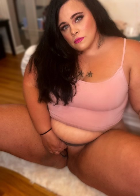 Anyone want to #cuminside https://t.co/bwYafYOfOf #pawgslut #bigbooty #bbwcontent #sellingcontent #pantyselling
