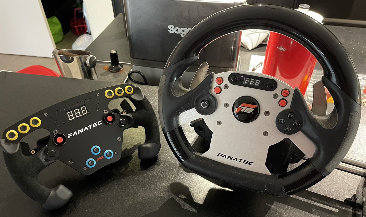 It was really the time for an upgrade ! Thanks so so much to you @MattyWTF1 &amp; <a href="/wtf1official/">WTF1</a> for this amazing <a href="/fanatec/">FANATEC</a> prize !