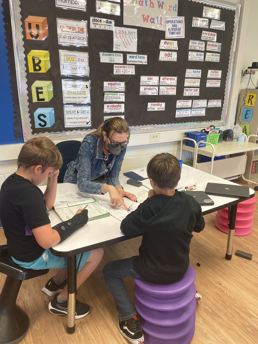 BCSDTowslee's tweet photo. Love seeing our 4th graders highly engaged with our new math curriculum! #BrunswickPRIDE https://t.co/9iNuLALzni