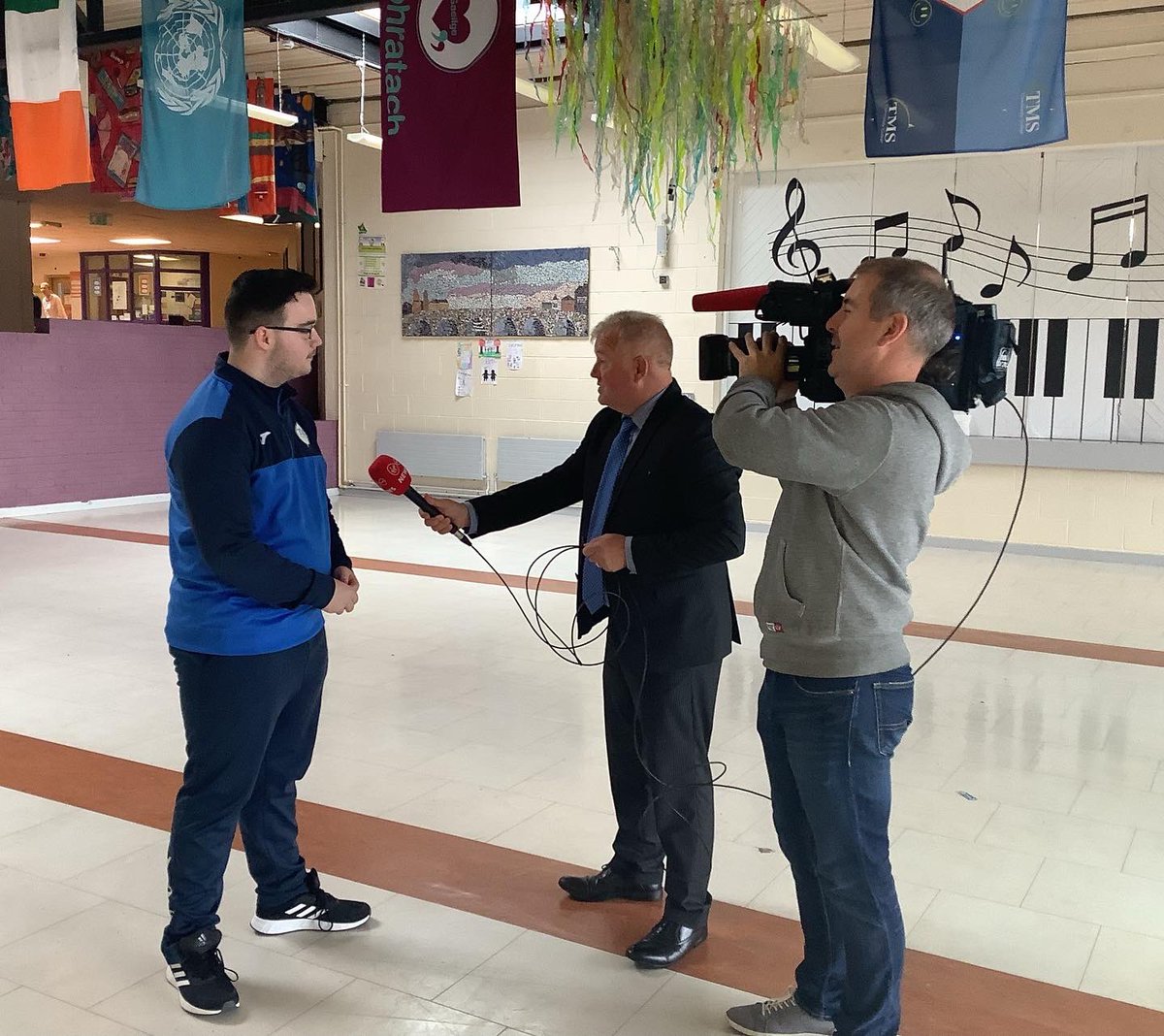 MacswineyCc's tweet photo. Thank you to @PaulByrne_1 and cameraman Rory on the lovely piece on @VirginMediaNews today. Great to see the boys receive the recognition for their hard work on the Food Fund @gctms @CorkETB @YSInow @Foroige https://t.co/hmZ5I58vco