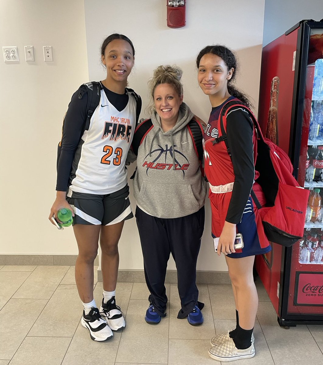 S. Urlacher tweet media