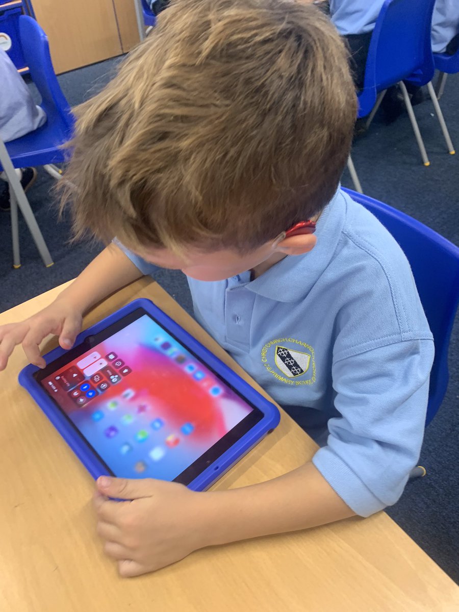 CCCRPrimary's tweet photo. Year 2 have had their first computing lesson of the year. They’ve been getting to know the iPads better- finding the keyboard, control centre, volume and brightness and other functions we may need when using them #cccry2 #cccrcomputing https://t.co/5F9klQjCyY