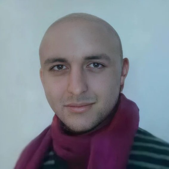 NewCarrera2005's tweet photo. @DalasReview Por favor gente, tiene que hacerse un autorretrato de esta maravilla con su propio esfuerzo: https://t.co/bwuO8YdyuV