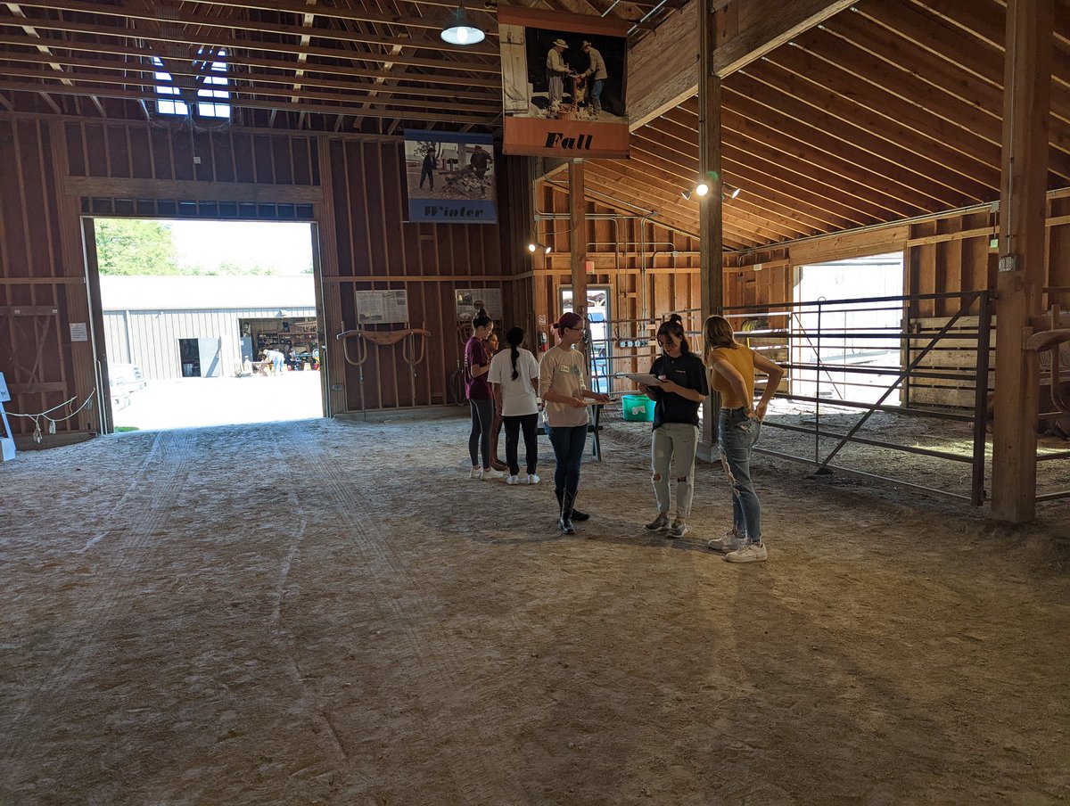 OATCAnimal's tweet photo. Mahaffie farmstead field trip and scavenger hunt! Learning about the evolution of livestock for human use. @RoadrunnersOATC @MahaffieFarm https://t.co/N42BS5aWvk