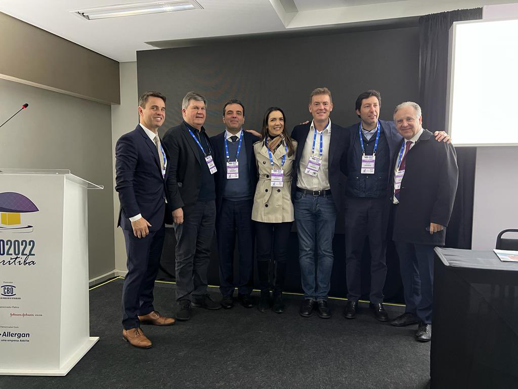 drjonathanlake's tweet photo. Já no #CBO2022 com grandes colegas e nomes da Oftalmologia! https://t.co/3Ktn5NpA9u