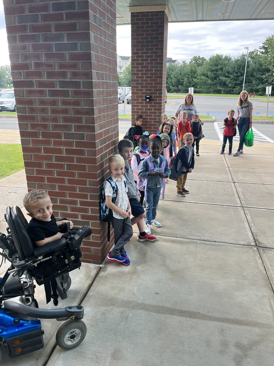 Shatekon's tweet photo. Welcoming our kindergarten friends for a year of fun and learning! https://t.co/b0xGhc20wk