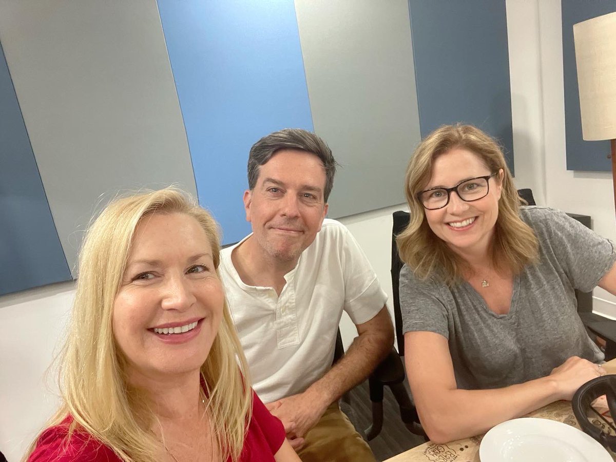 The incredible @edhelms joins us on the Office Ladies podcast to talk all about the episode Andy’s Play and the staging and performance of Sweeney Todd! Stay to the end for a special musical treat! @earwolf podcasts.apple.com/us/podcast/off…