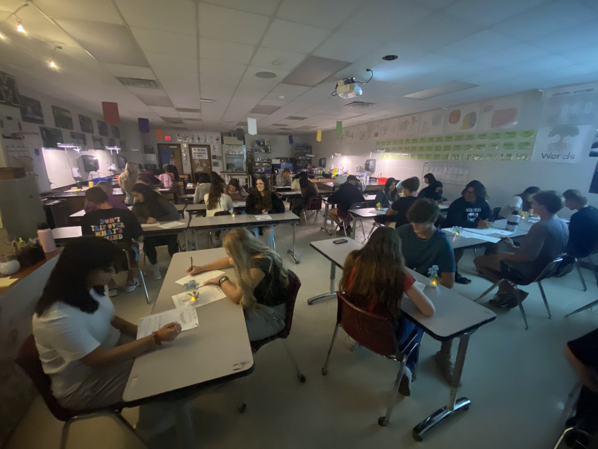 CoachF_MHS's tweet photo. Organelle Speed Dating in AP Biology today!! We heard some interesting pick up lines. π #MHSscience https://t.co/j0uY97RgNx