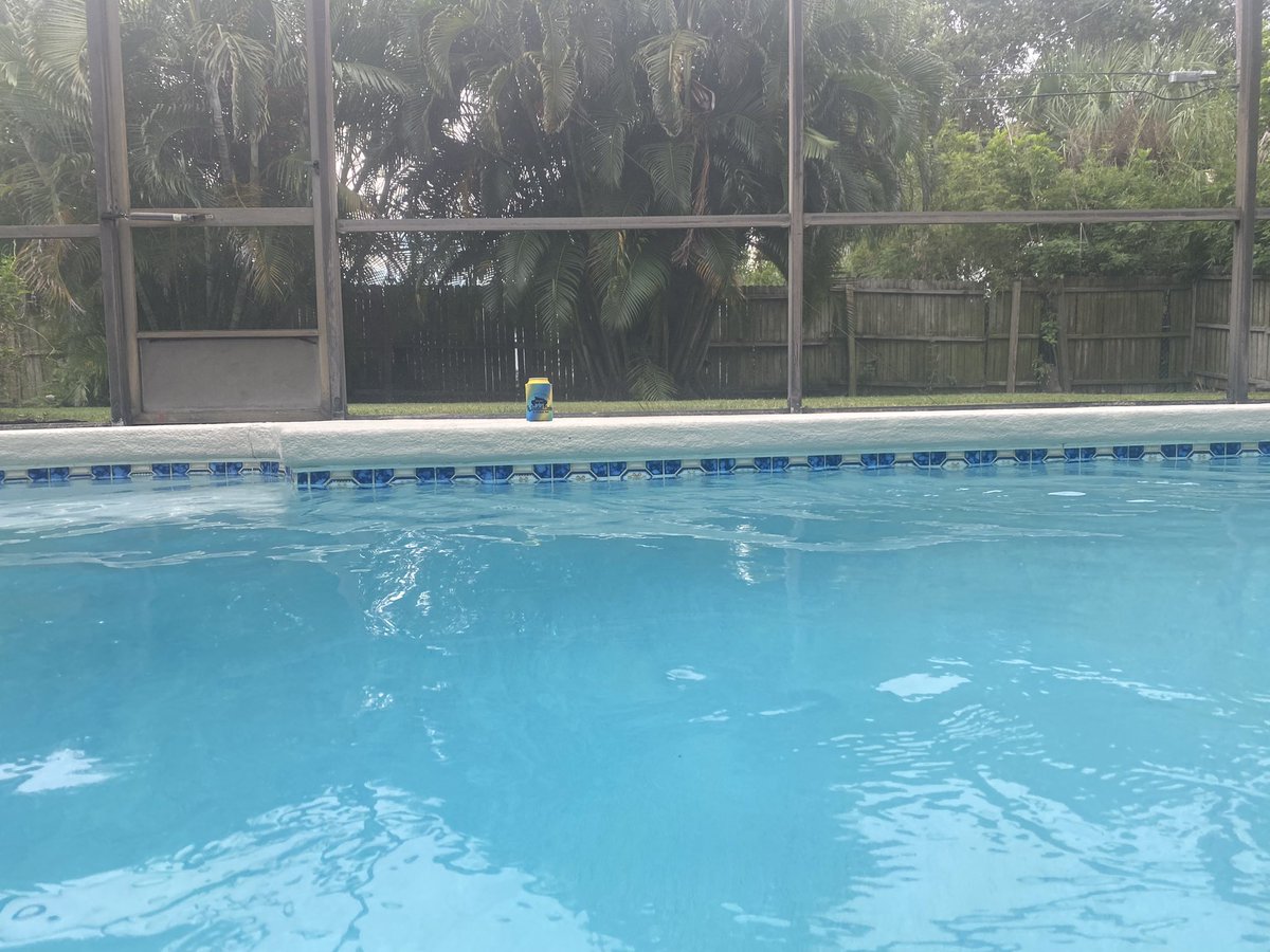 CoachDobbinsSCD's tweet photo. When your drink is other side of the pool but youโre too relaxed to swim over. Good thing Iโm buoyantโฆ #HumpDayChallenges #FloatingOnOver #LivingPoolside #Floridays https://t.co/WQFCFKDWiQ