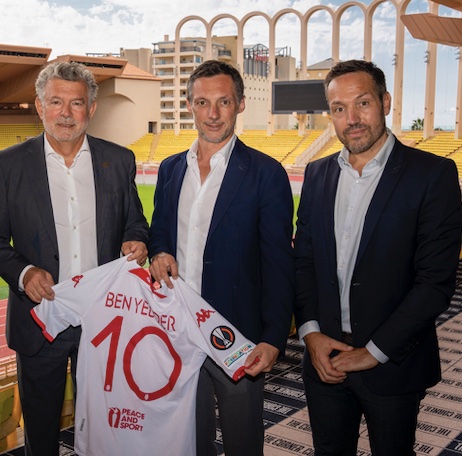 Jean-Jérôme PERRIN-MORTIER (@perrinmortier) on Twitter photo Proud of this partnership with <a href="/AS_Monaco/">AS Monaco 🇲🇨</a> demonstrating the Principality of Monaco's social commitment.
This partnership with a professional club as prestigious and committed as AS Monaco makes it possible to go even further together and pool skills in the service of peace. Proud of this partnership with <a href="/AS_Monaco/">AS Monaco 🇲🇨</a> demonstrating the Principality of Monaco's social commitment.
This partnership with a professional club as prestigious and committed as AS Monaco makes it possible to go even further together and pool skills in the service of peace.