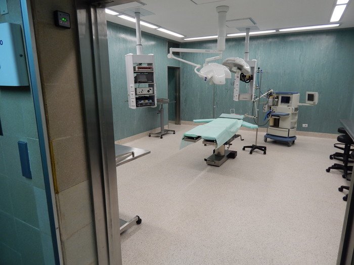 🏥💥"Más de 1000 cirugías postergadas en el nosocomio porteño, por falta de anestesistas y una red de Hospitales que no funciona <a href="/FernanQuirosBA/">Fernán Quirós</a> hay que darle solución urgente a los ciudadanos de la Ciudad y no agravar el estado de salud <a href="/horaciorlarreta/">Larreta</a> "

Vía <a href="/ATEDURAND/">ATE HOSPITAL DURAND</a>