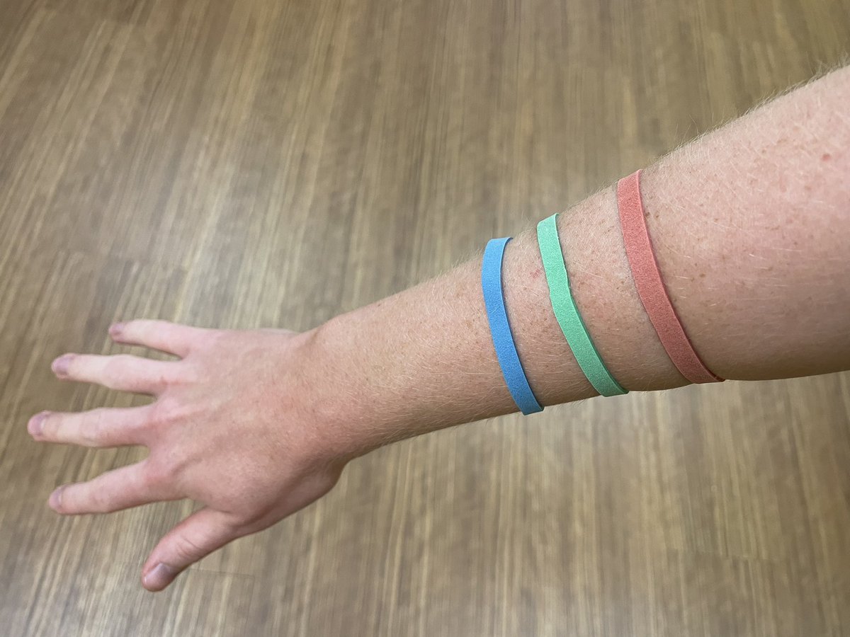 🚨NonVerbal Behavior Strategy🚨
For that student your constantly giving warnings too…put 3 bands on 1 of your arms. (Their 3 warnings) If they’re misbehaving, take a band off your arm and move it to the other. 3 strikes you sit out. 
#PhysEd #discipline #gamechanger