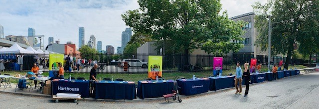 harthouseuoft's tweet photo. Hart House is ready for the @uoftsu Clubs Fair! Come meet us this afternoon on Devonshire Place, St. George campus. Learn about Hart House clubs and committees and how all #uoftstudents can get involved! #UofT #UofTBackToSchool @UofTStudentLife @utm_engage @UTSCStudentExp https://t.co/CbiFiEhJvm