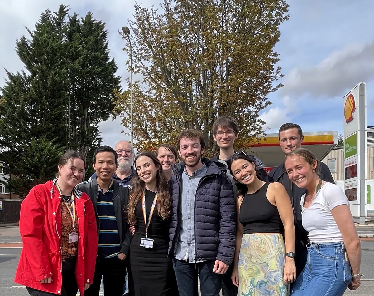 Carroll_Lab_Ox's tweet photo. It’s @MariaLima2907’s last day of her summer research placement in our group. We were delighted to host her and she carried out some great work! 🦠 https://t.co/v02cdgeuFD