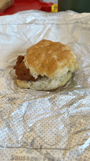 Biscuit time 🤤🎉 https://t.co/3rtrmGgeiw<a href="/tag/mvsales"class="tags"><span>#mvsales</span></a><a href="/tag/mvboys"class="tags"><span>#mvboys</span></a>