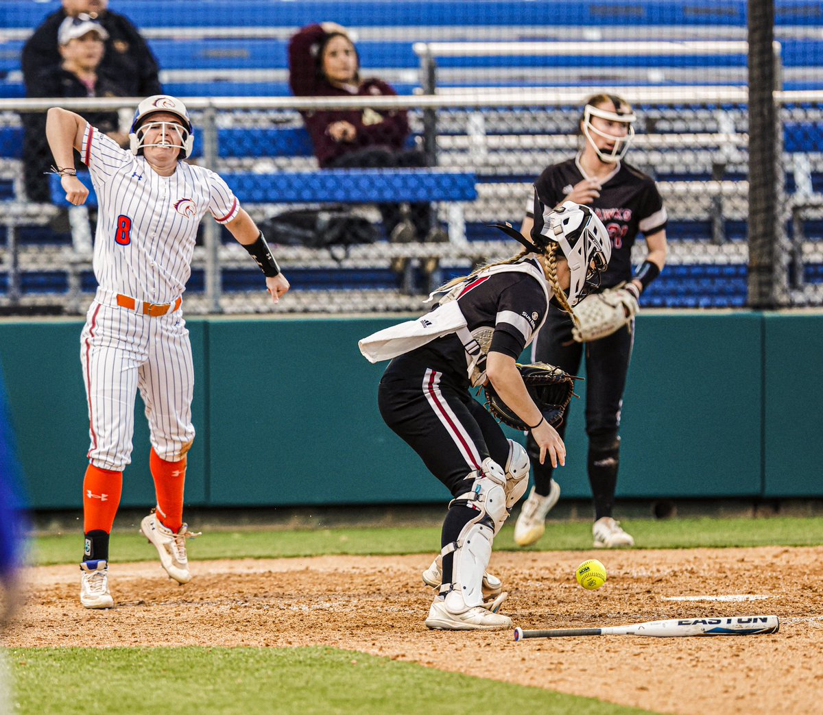 UTAMavsSB's tweet photo. We love a good pins uniform combo 🫶🏼 https://t.co/4lOowohVhP