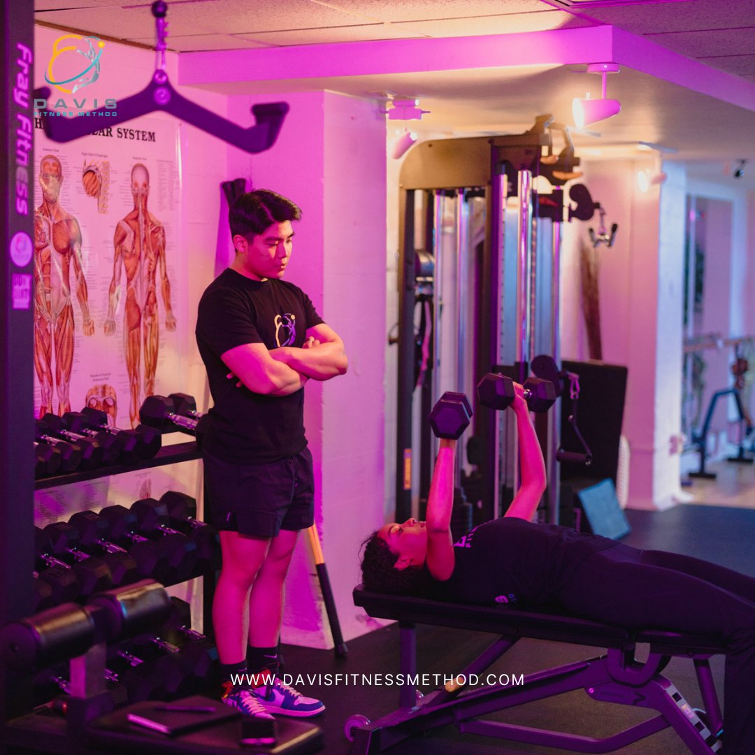 davis_method's tweet photo. This workout is the key to seeing the results you want! Work with us to create a schedule that works with your lifestyle.

Learn more about us at https://t.co/4E434S8gew 

#DavisFitnessMethod #gym #fitness #workout #fit #bodybuilding #motivation #fitnessmotivation #training https://t.co/5Fd14AC6EA