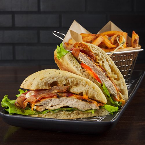 Shoeless Joe's Sports Grill tweet media