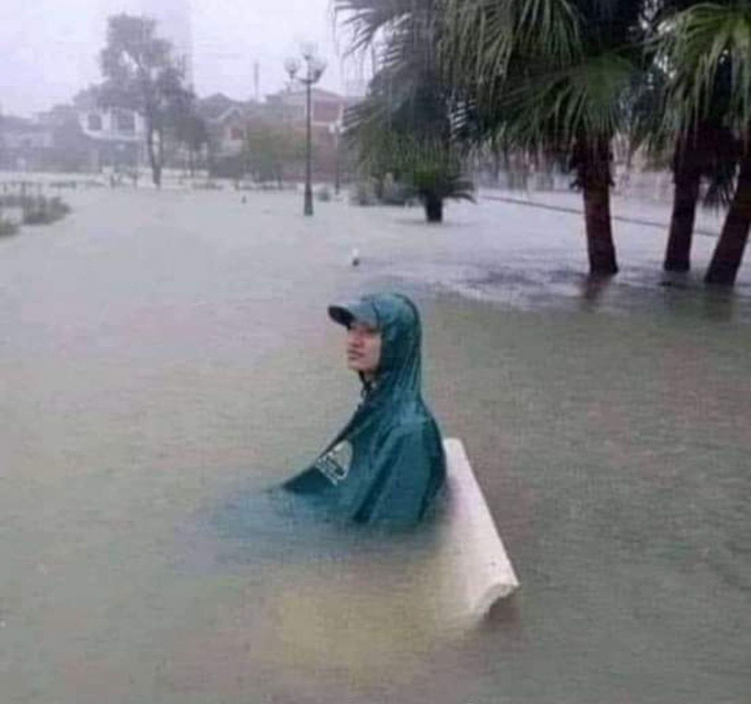 Gelecek güzel günleri beklerken ben temsili 😎😁