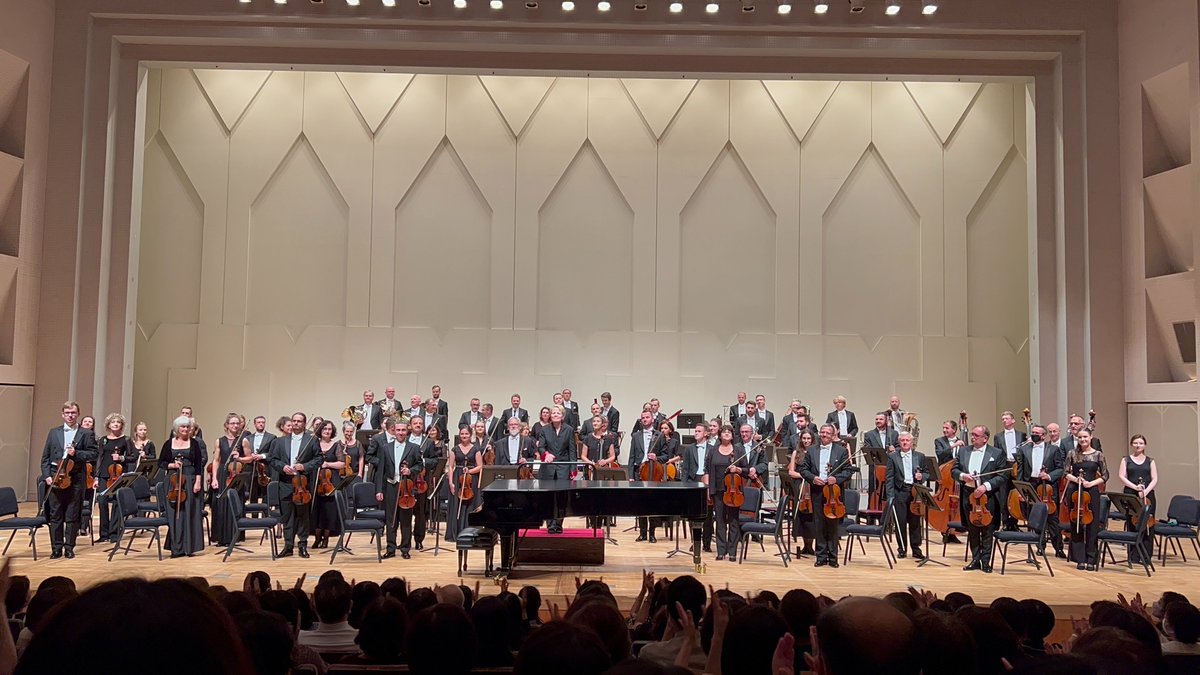 NOSPR_official's tweet photo. #nosprontour 🌏
The first #nosprjapantour concert is behind us! We inaugurated the tour today at Kawaguchi Lilia concert hall. 🥳
🎶Endless standing ovations, outstanding @880hz, @marinalsop and #nospr - it was a special evening that we will remember forever!❤
#nosprinjapan https://t.co/N8in9hP2bb