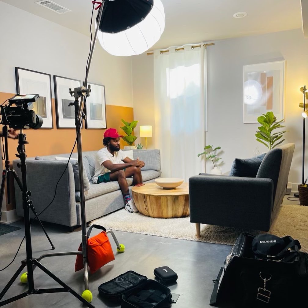 SCSCinema's tweet photo. We took a trip down to East Atlanta and lucked out with this studio space that offered the best of both worlds with both a Lifestyle and Commercial setting for our upcoming project! https://t.co/4WXKGmHuY1