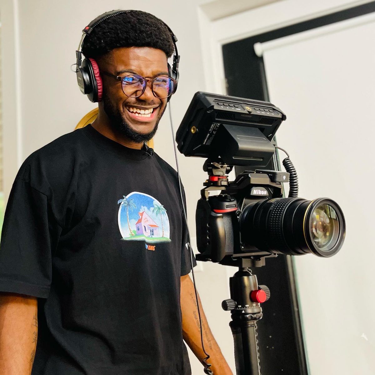 SCSCinema's tweet photo. We took a trip down to East Atlanta and lucked out with this studio space that offered the best of both worlds with both a Lifestyle and Commercial setting for our upcoming project! https://t.co/4WXKGmHuY1