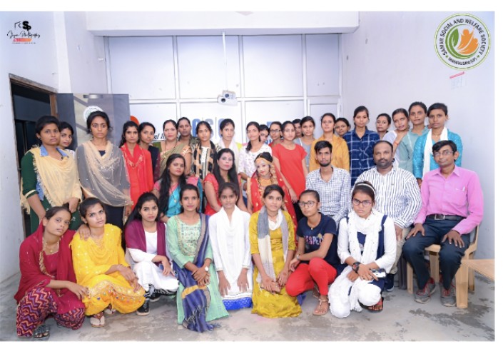 EducareScc's tweet photo. #csccandothis
@betibacha
Under beauty parler and wellness course above 40 girls students have been participating .after the completion of this course more than 50% of students are open there's a parlor .
VLE _SAMSHER
@PatankarRishi
@PrabalSingh150
@CdoMaharajganj https://t.co/Yg3lVICS4Z