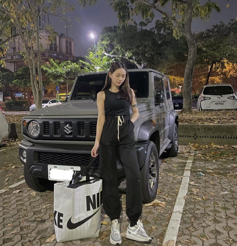 Ruby18038516's tweet image. No man can win the admiration of a woman by loafing around. There is no woman who can be lazy and earn the respect of a man. So, just bury yourself in managing yourself, don't waste time on unrealistic things, without grievances, there will be no growth😊😊