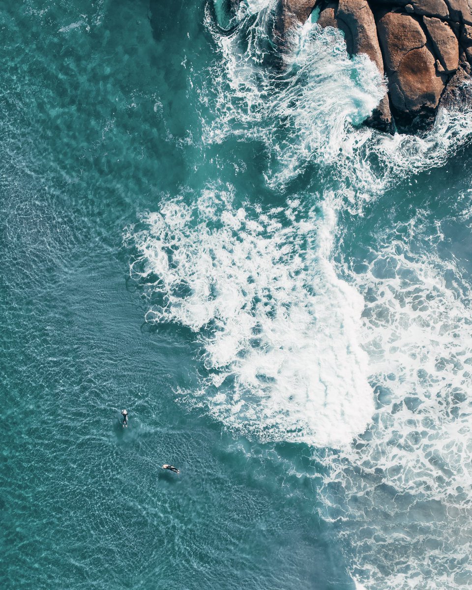 JeffSiepman's tweet photo. You can’t stop the waves, but you can learn to surf.
📍: Llandudno, Cape Town
📸: DJI Mini 3 Pro
#Mini3Pro #ShotOnDJIZA #DJIofficial_ZA #MyDrone #DJIhotshot #MyDroneHotShotdji #Llandudno #CapeTown #AerialPhotography #DronePhotography #DroneofthedaySA #Surfing https://t.co/xIEcKAqHuX