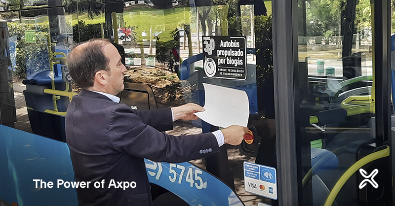 axpo_es's tweet photo. A partir de hoy, parte de la flota de autobuses de la @EMTmadrid 🚌 se moverá con #biometano procedente de la planta de Valdemingómez. Esta iniciativa del Ayto. de @MADRID y @axpo_es da un gran impulso a la #movilidadsostenible.
Te contamos más aquí ➡️ https://t.co/tMgqUDMN7a https://t.co/uWN588dFz4