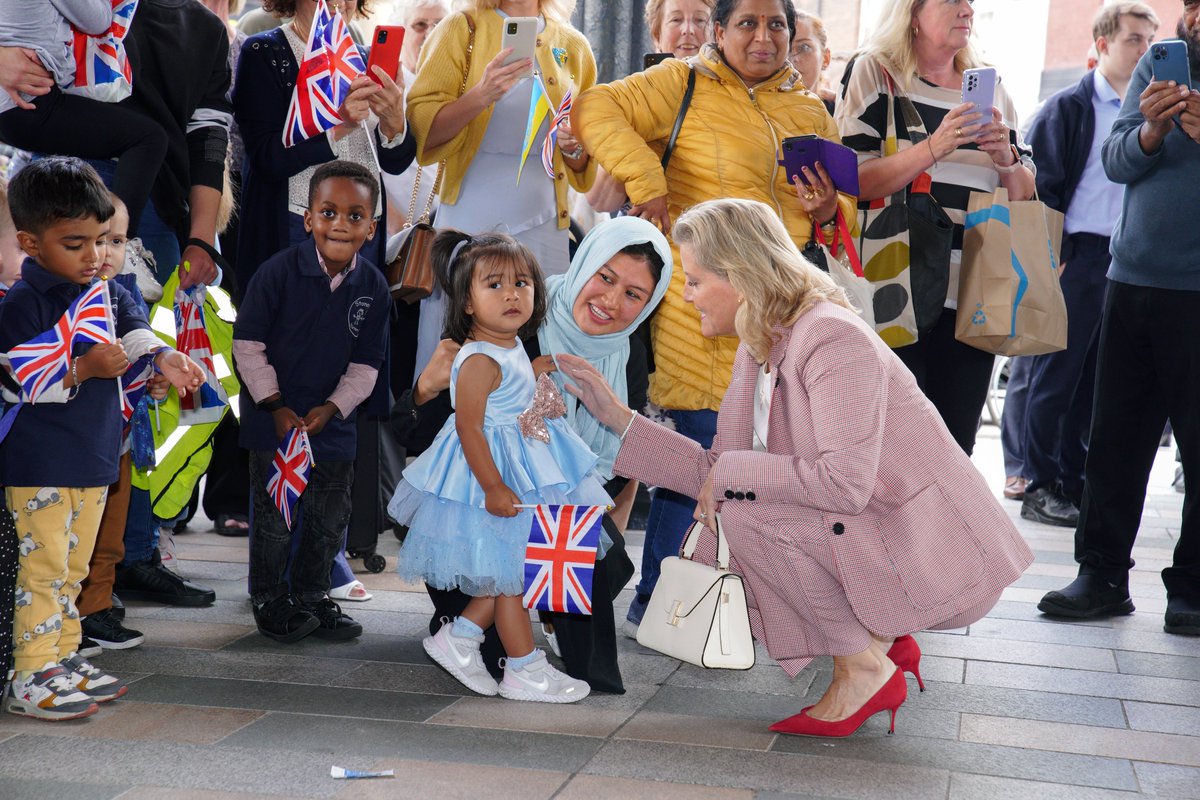 The Royal Family tweet media