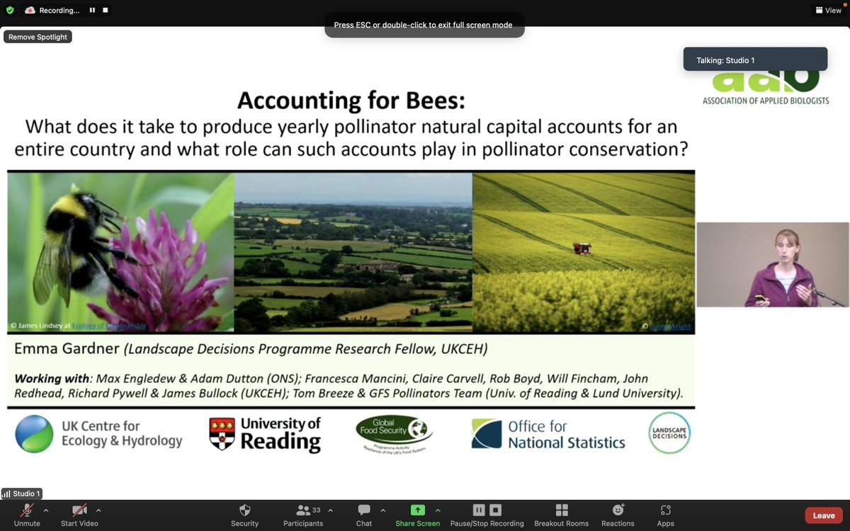 AABiologists's tweet photo. Awesome talk from Emma Gardner @UK_CEH who is tackling the mammoth challenge of accounting for the natural capital of pollinator services π€― #Pollinators22 https://t.co/bYbC8euT6E