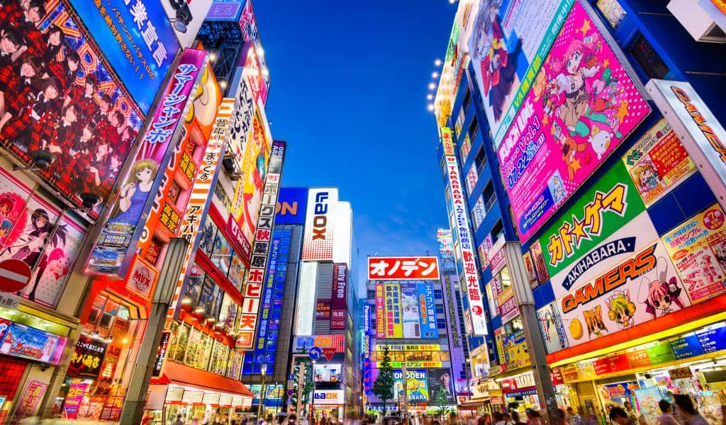 sky_vst's tweet image. Five years ago I was presenting about databases in Akihabara on #dbtechshowcase (good times) and today put my entry for a draw for @TokyoMarathon_E 2023. Crossing fingers.