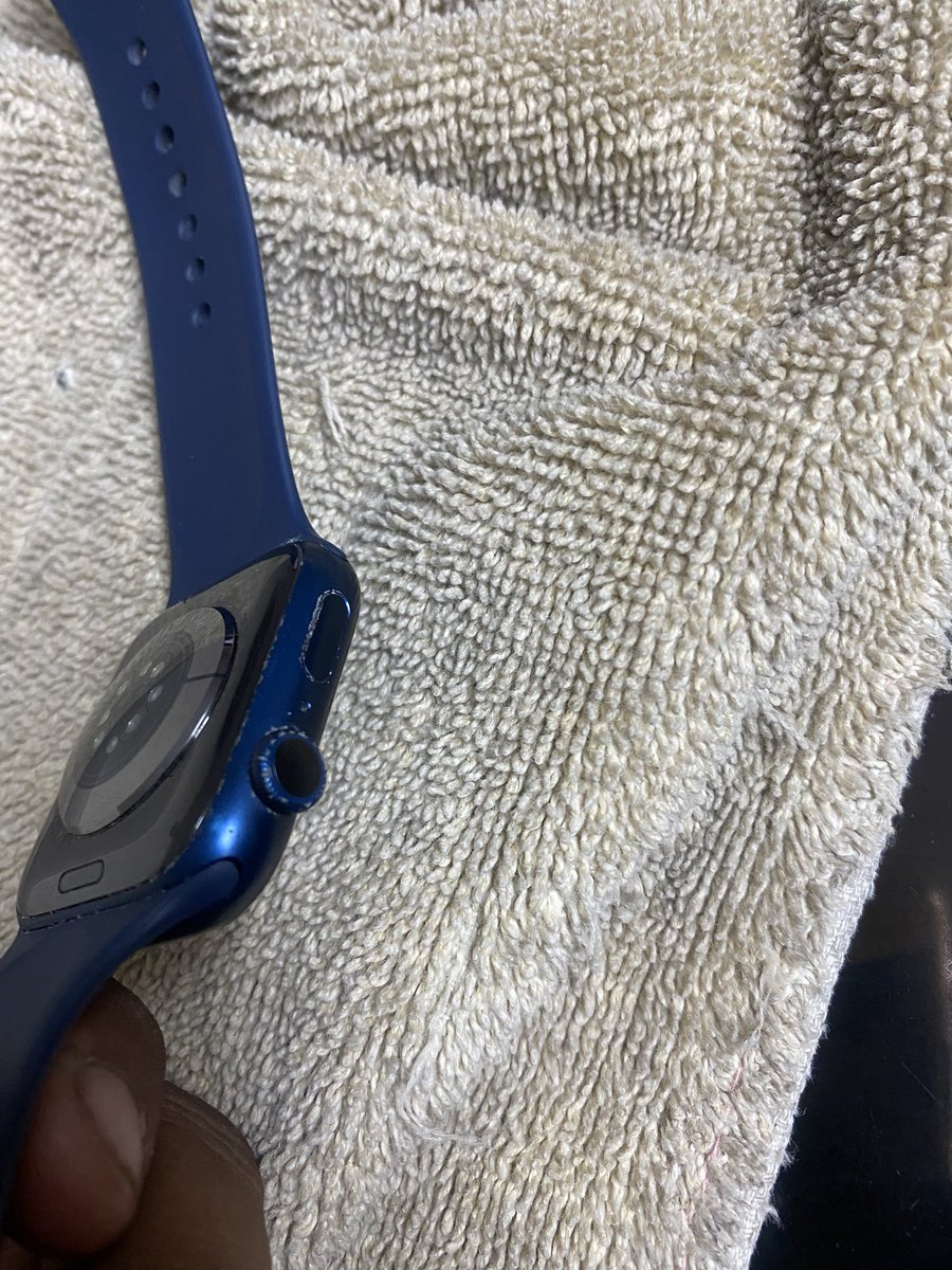 RkRathi2010's tweet photo. @tim_cook Caught rust and none of apple support teams is solving the problem. went to service center too https://t.co/upZ8wXuGGU